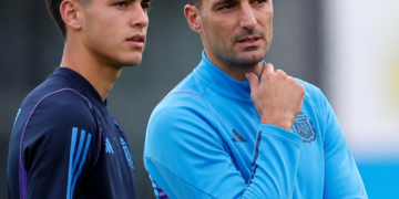 A las Puertas de la Historia: Simón Escobar Podría Debutar en la Selección Argentina con Solo 16 Años