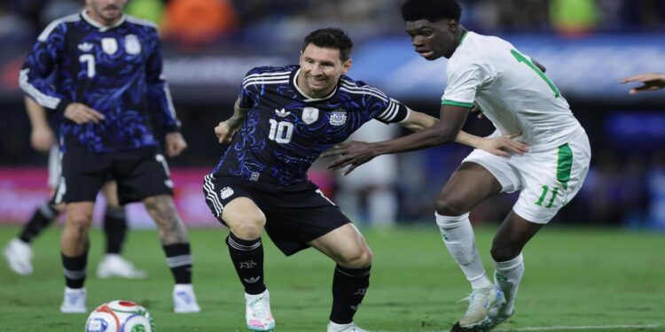 Argentina se prepara para enfrentar a Islandia en su último amistoso previo al Mundial: horario, transmisión y alineaciones