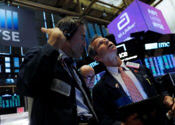 Mercados: acciones y bonos argentinos recuperan terreno gracias a Wall Street