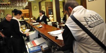 Control conjunto de ARBA y Ministerio de Trabajo: irregularidades en la mayoría de locales gastronómicos