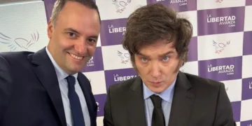 Milei se reunió con Adorni en Olivos, en un gesto de apoyo ante los desafíos judiciales y parlamentarios