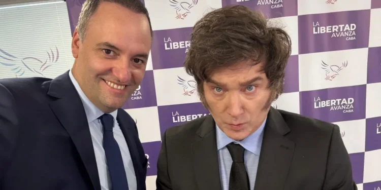Milei se reunió con Adorni en Olivos, en un gesto de apoyo ante los desafíos judiciales y parlamentarios