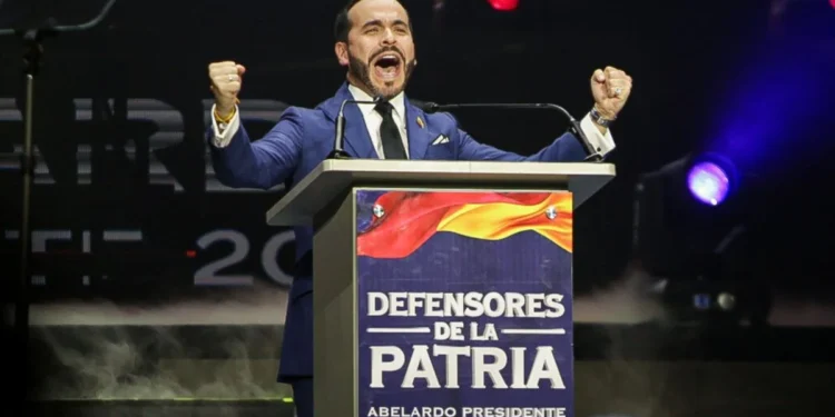 El Gobierno aplaude el triunfo de De la Espriella en Colombia y espera un nuevo aliado en la región