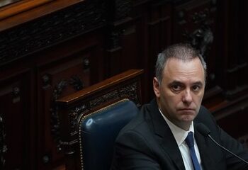 Manuel Adorni confirmará su presencia en el Senado el 2 de julio tras presiones