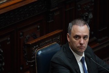 Manuel Adorni confirmará su presencia en el Senado el 2 de julio tras presiones
