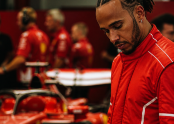 De sentirse “un completo inútil” a ser el escolta del campeonato: el resurgir de Hamilton en Ferrari
