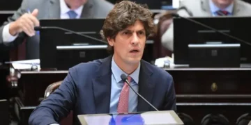 Lousteau advierte sobre el impacto del proyecto de Súper RIGI