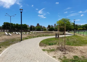 Lanús da inicio a la construcción de un espacio recreativo y deportivo en La Maquinita