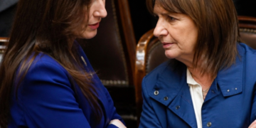 Intensa disputa entre Villarruel y Bullrich tras la victoria de la Selección