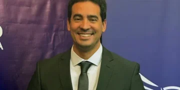 Conferencia semanal del vocero presidencial Adrián Ravier