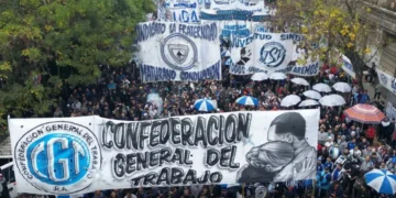 Convocatoria de jubilados con apoyo sindical y de piqueteros