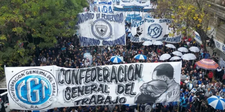 Convocatoria de jubilados con apoyo sindical y de piqueteros