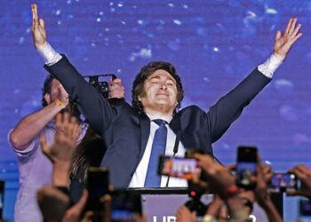 Milei mostró su optimismo económico ante legisladores de La Libertad Avanza