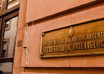 La comisión bicameral de Inteligencia citará al jefe de la SIDE para finales de agosto
