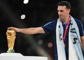 Primera aparición de Scaloni en Pujato tras la final del Mundial que sorprendió a muchos