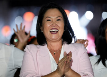 Keiko Fujimori asumirá el martes como la primera mujer presidenta de Perú