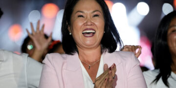 Keiko Fujimori asumirá el martes como la primera mujer presidenta de Perú
