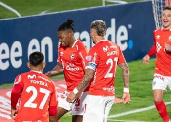 La altura fue un adversario letal para Lanús: eliminación y goleada para el campeón de la Sudamericana y la Recopa