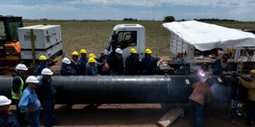 La contradicción del gas: Vaca Muerta incrementa la producción, pero faltan gasoductos y regresan los cortes industriales