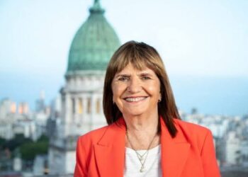 Bullrich intenta suspender la sesión del Senado ante el escándalo Adorni