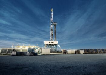 YPF vende dos bloques petroleros en Mendoza por USD 405 millones para impulsar su expansión en Vaca Muerta