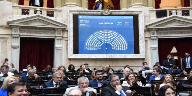 El peronismo busca marcar la agenda en Diputados