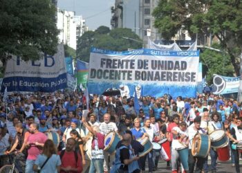 La provincia de Buenos Aires se opone a la fiscalización de las escuelas por parte del Gobierno nacional durante el paro docente