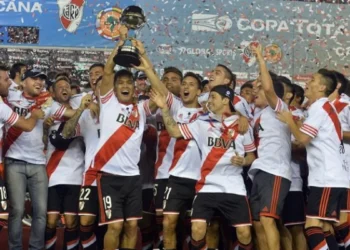 Impacto en el entorno de River tras la eliminación en la Copa Sudamericana: reacciones de jugadores y críticas a la dirigencia