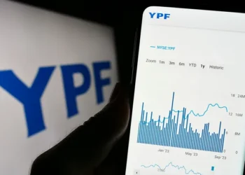 YPF implementa un split accionario: implicancias y consideraciones para inversores