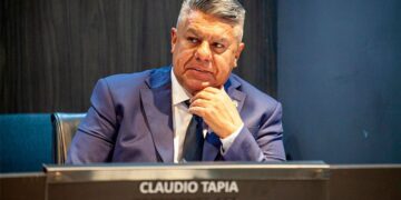 La enérgica carta de Chiqui Tapia contra las teorías conspirativas a un mes de la final del Mundial