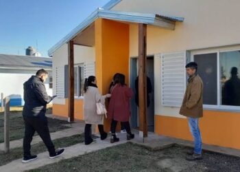 Casi el 40% de los jóvenes de entre 25 y 35 años no logra independizarse