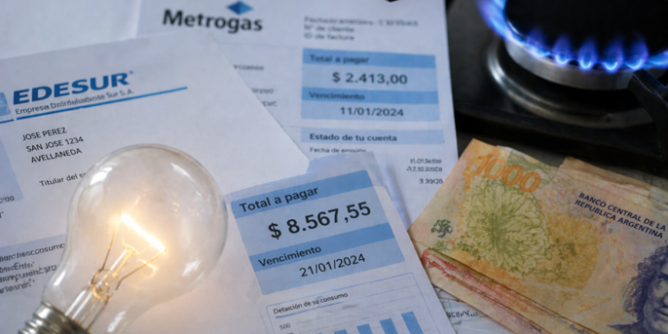 El Gobierno ajusta los subsidios de luz y gas y establece nuevas tarifas para septiembre