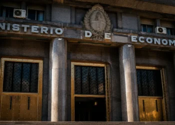 Desafíos en el roll over de la deuda: el Gobierno enfrenta vencimientos de $20 billones en septiembre