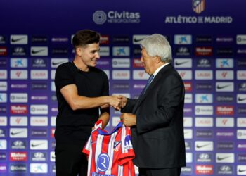 Julián Álvarez continúa en Atlético de Madrid, apoyado por sus compatriotas