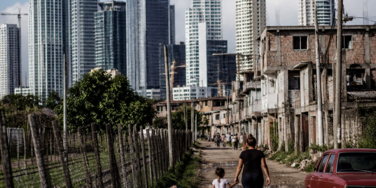 El diagnóstico de un economista sobre la economía argentina y su panorama hacia 2027