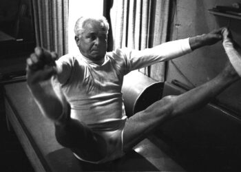 Joseph Pilates y su legado en el entrenamiento físico: ‘Pensar que solo hacer ejercicio es suficiente es un grave error’