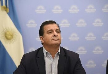 Una ex funcionaria señalada en un fraude millonario y su denuncia contra líderes del PJ