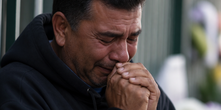 El desgarrador testimonio del padre del joven asesinado en una fiesta de San Juan: “Se me murió dándome la mano”