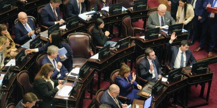 El Senado da luz verde a los pliegos de Greenway, Catania y Mejuto, además de avanzar en convenios con la Ciudad