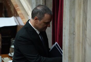 El fiscal solicita abrir las billeteras de criptomonedas de Adorni ante dudas sobre su justificación patrimonial