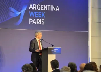 Acuerdos de inversión de USD 27.000 millones en el Argentina Week en París