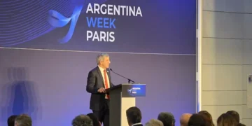 Acuerdos de inversión de USD 27.000 millones en el Argentina Week en París