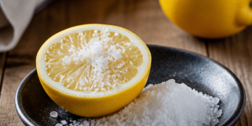 Uso del limón con sal: propiedades y recomendaciones en la cocina