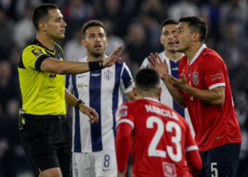 Independiente y Talleres empatan 0-0 en Córdoba en un final controvertido