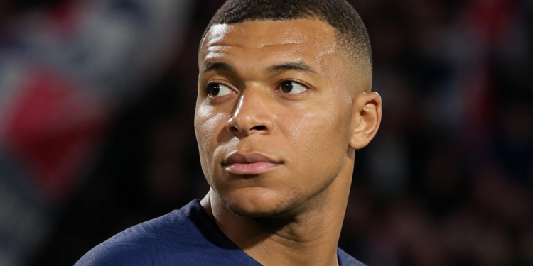 Los 15 segundos que podrían costarle caro a Mbappé: el video polémico en el que llama ‘dictador chino’ a Mao Zedong